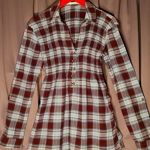 Maurices Flannel Babydoll Top Med. Excellent Condition Adjustable Sleeves